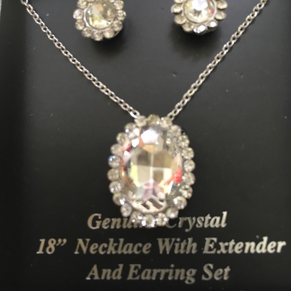 Genuine Crystal Necklace and Earring Matching Set - Picture 3 of 6